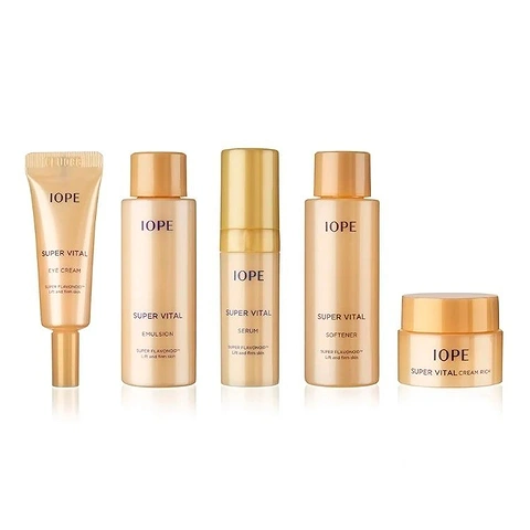 IOPE SUPER VITAL SPECIAL GIFT RICH (5 ITEMS) (18ml + 18ml + 5ml + 3ml + 5ml)